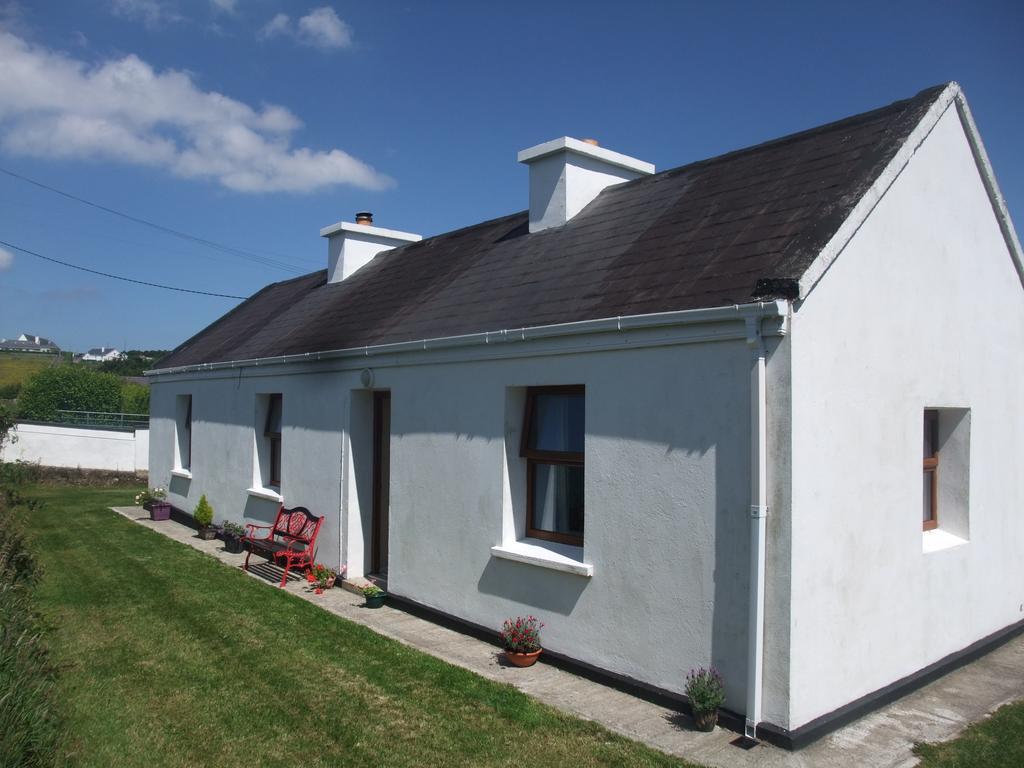 Katie'S Cottage Achill Sound Extérieur photo